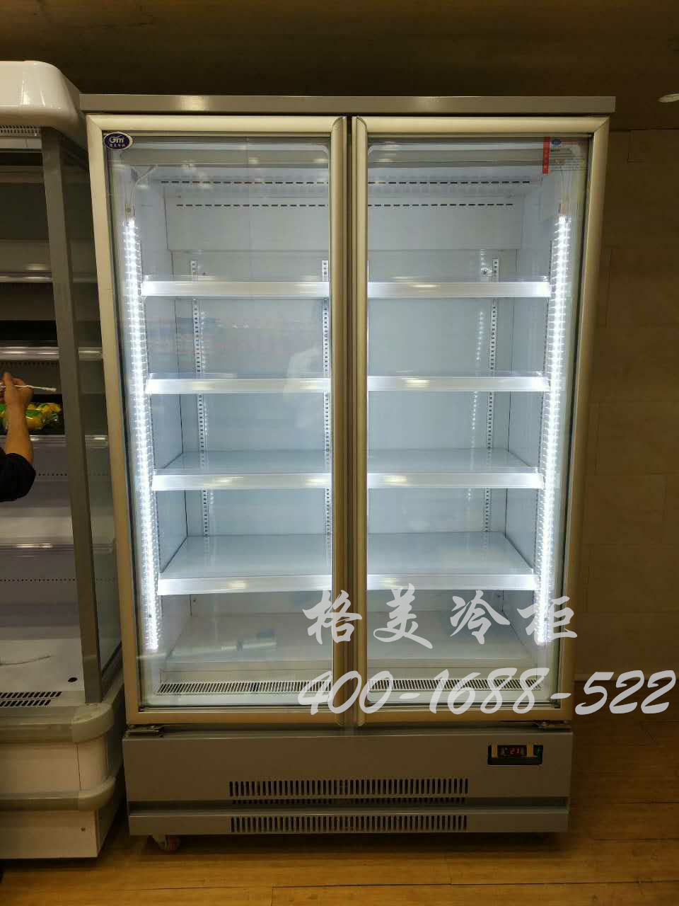 大閘蟹保鮮冷藏柜讓大閘蟹保存更長(zhǎng)久